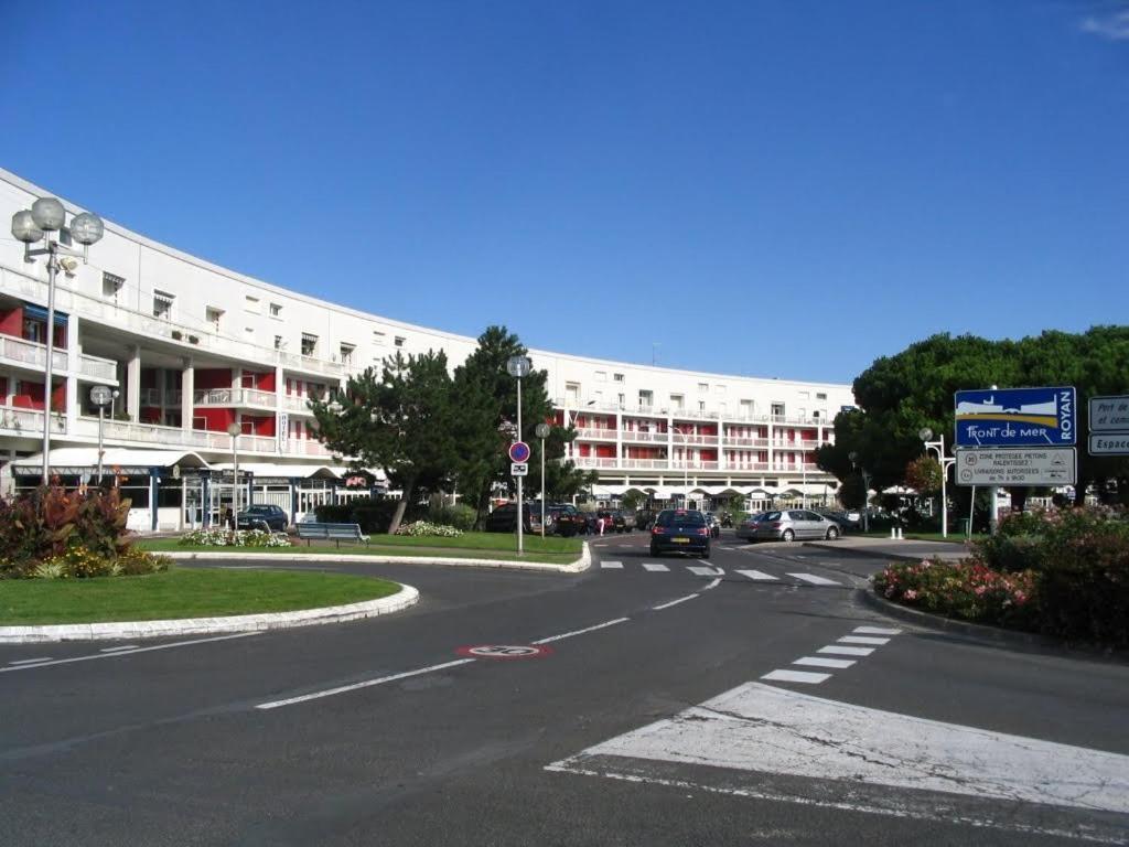 Royan - APPARTEMENT VUE MER - proximité plage et parking privatif Extérieur photo